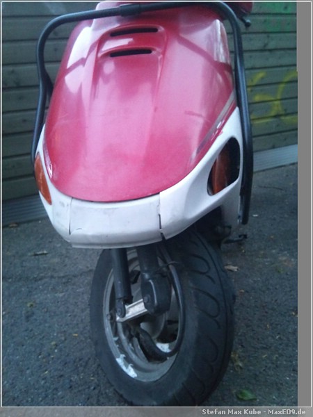 {bun} Kratzer an der Front