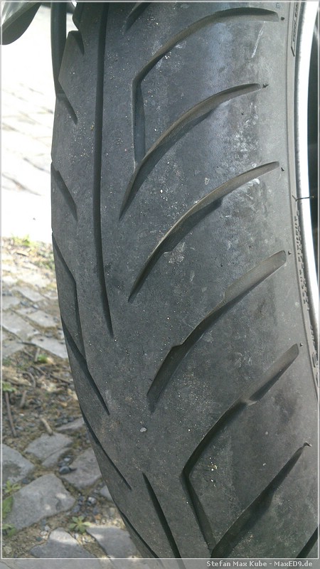 Avon RoadRider nach 15.538km, vorn