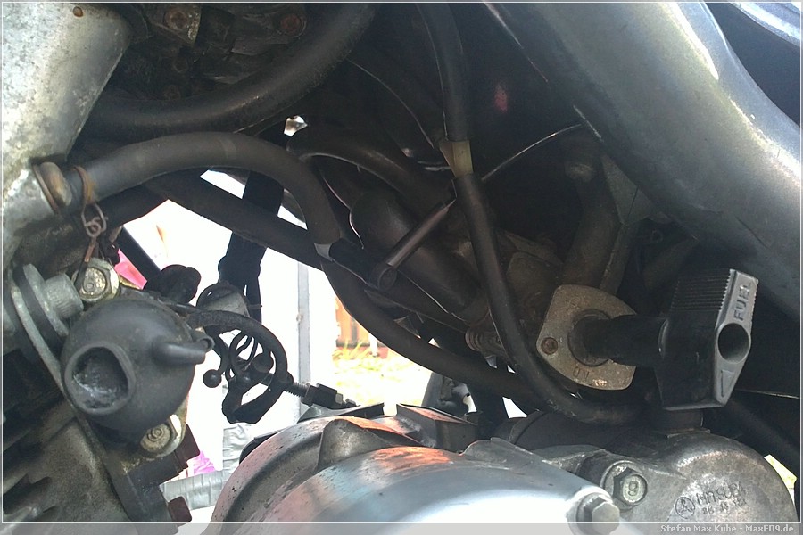 {sco} Unterdruckschlauch angeschlossen