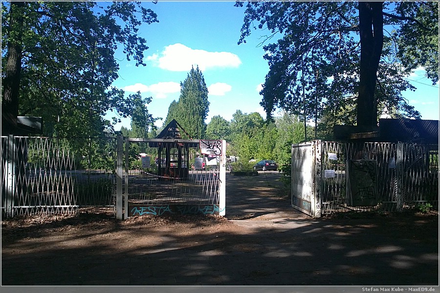 {spb} Der Haupteingang