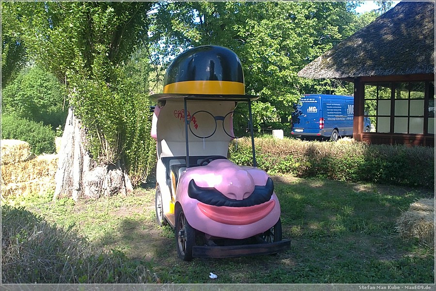 {spb} Chapeau Claque