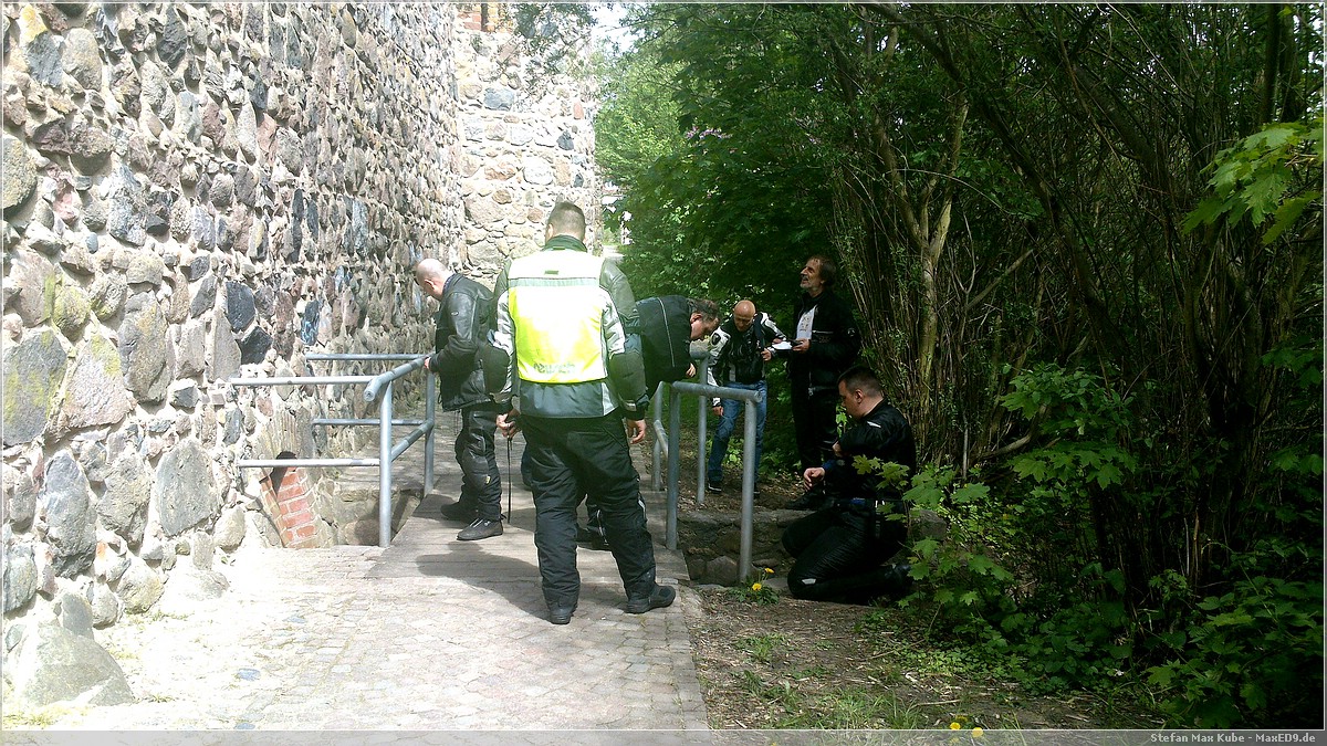 alles sucht an der großen Mauer