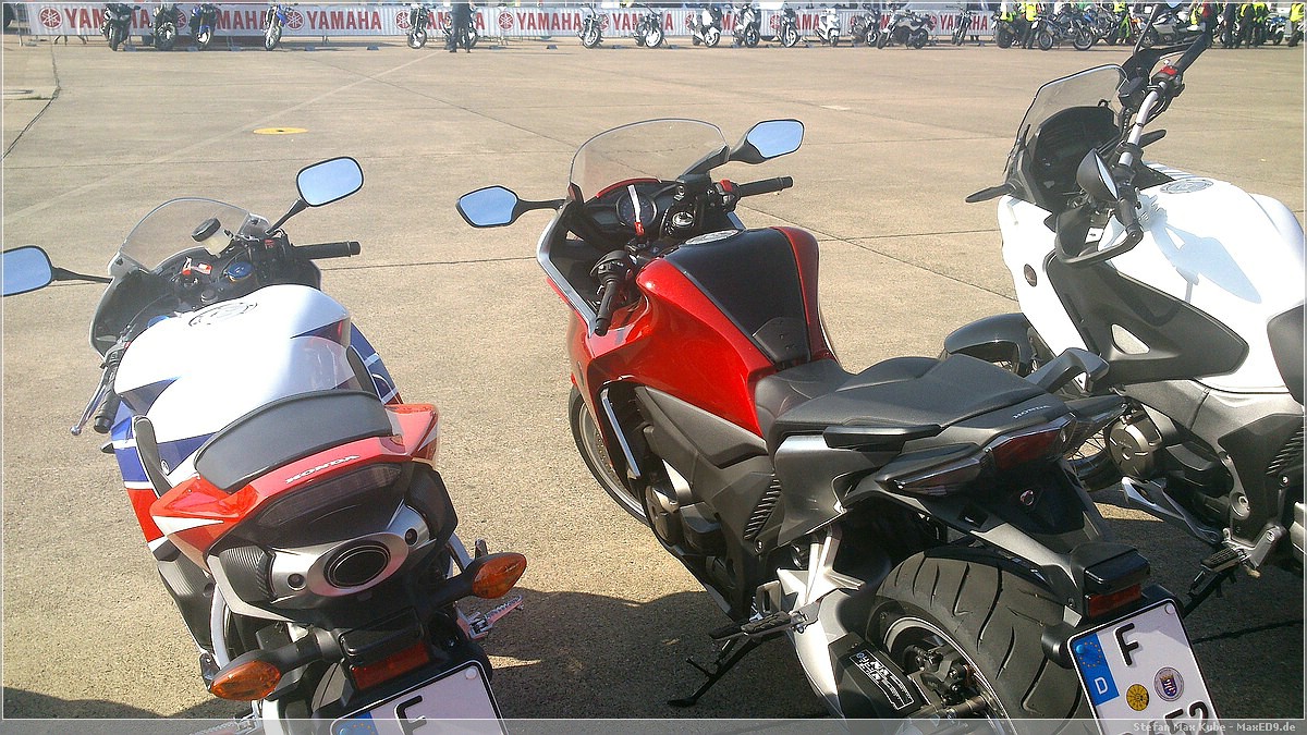 aufsitzen und losfahren