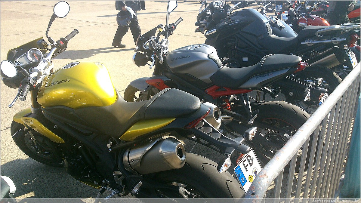 aufsitzen und losfahren