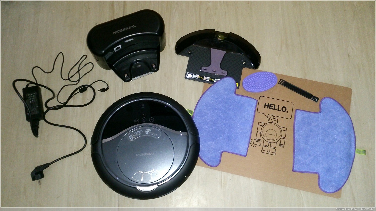 Moneual MR6800M Saugroboter Lieferumfang