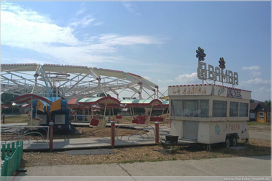 {hvl2} Karussell auf dem Bauernmarkt