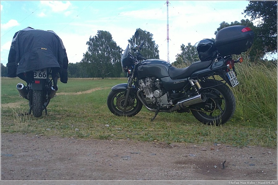 {hvl2} die Cachemoppeds am Wegesrand