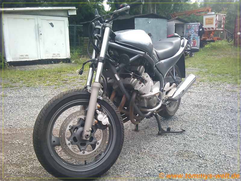 {xj} XJ600S