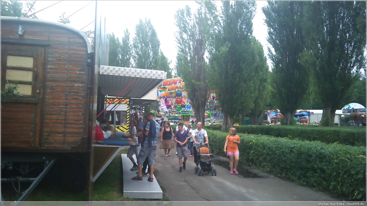 Schiessbude und Break Dance