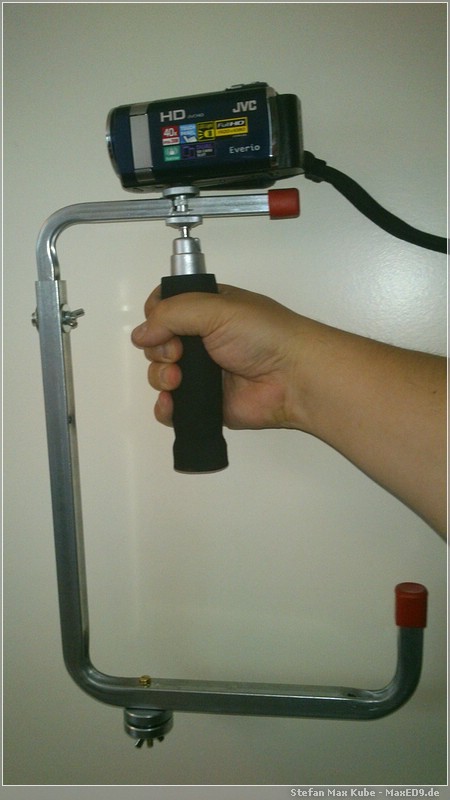 JVC GZ-HM445AE auf dem System