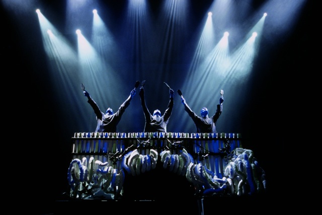 {bmg} Blue Man Group