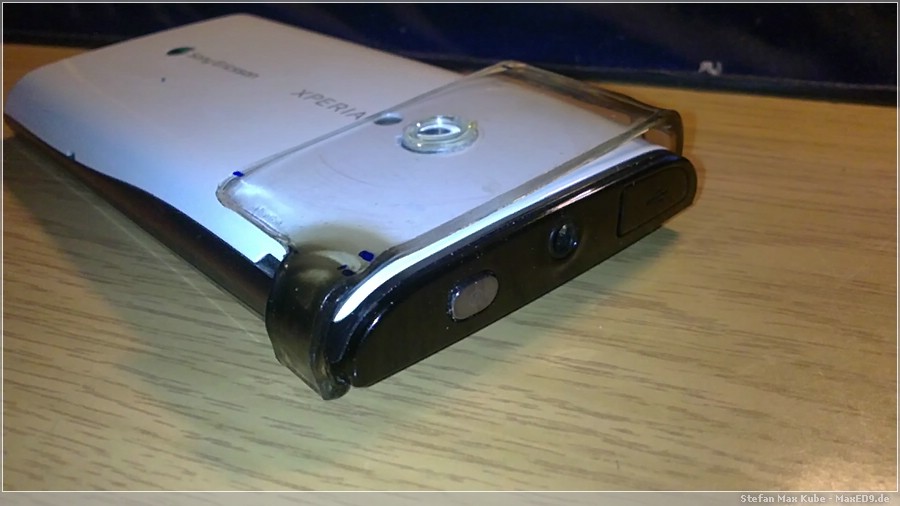 {dma} der Selbstgebaute Halter mit Linse