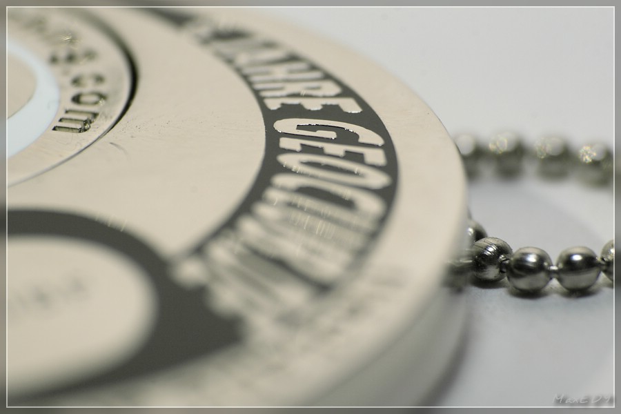 {gcc} Schriftzug erhaben