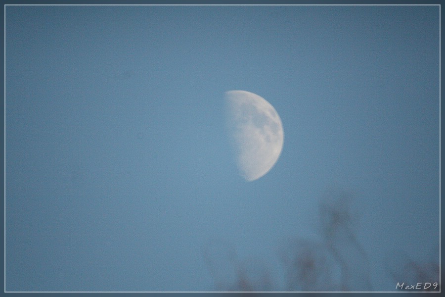 {tagmond} Na Mond eben