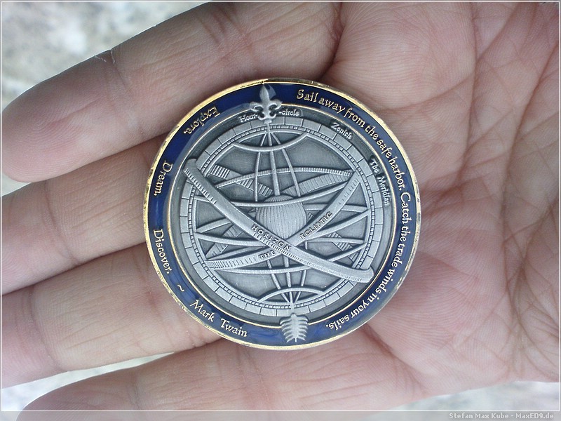 {t250} Compass Rose Geocoin