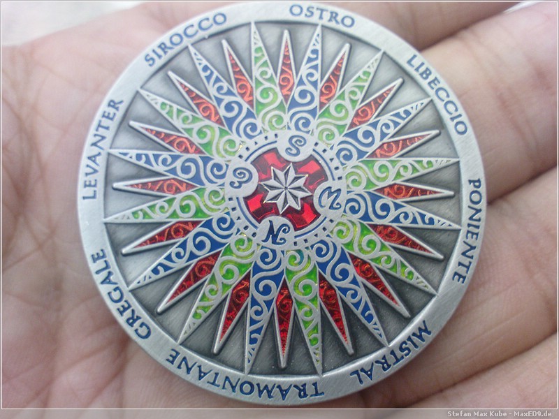 {t250} Compass Rose Geocoin